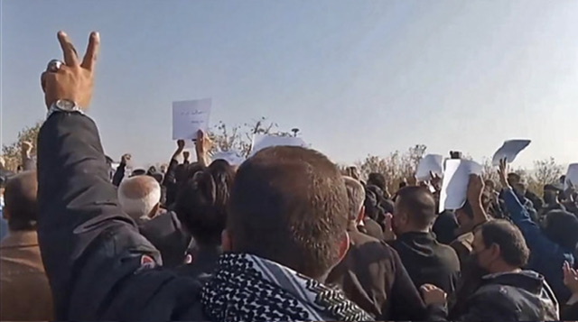 Iran: Un journaliste interdit d'exercer un an pour sa couverture des manifestations