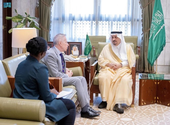 Le gouverneur de Riyad, le prince Faisal ben Bandar, a reçu dimanche l'ambassadeur des États-Unis auprès du Royaume, Michael Ratney. (SPA)