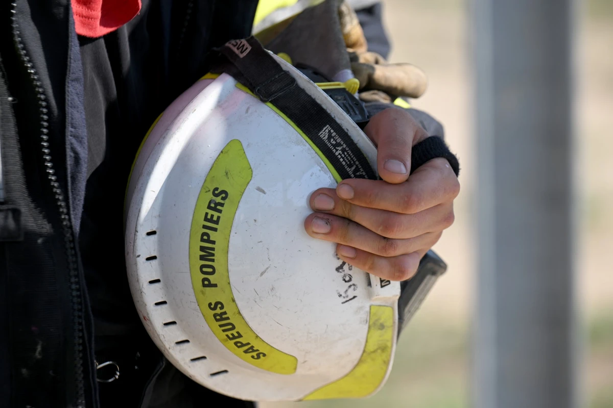 Incendie d'un immeuble près de Lyon, des habitants secourus aux fenêtres