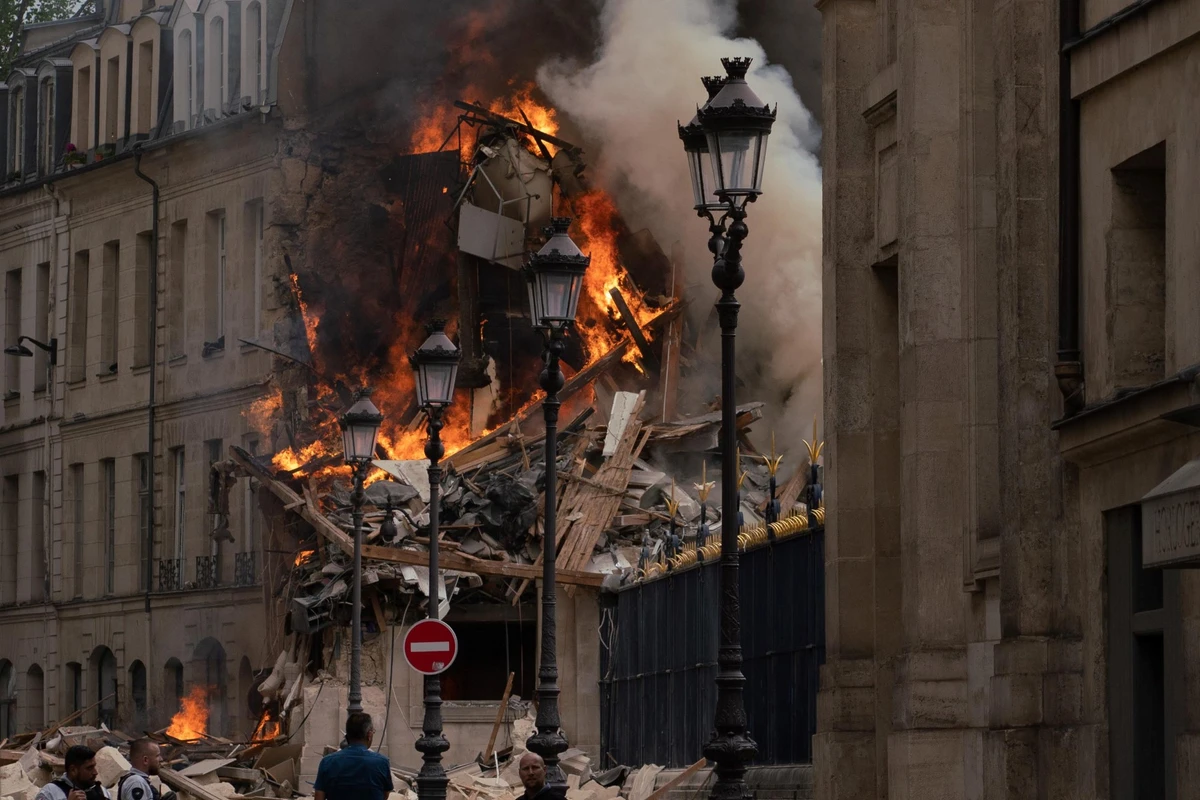 France: Un deuxième mort dans l'effondrement d'un immeuble parisien le 21 juin