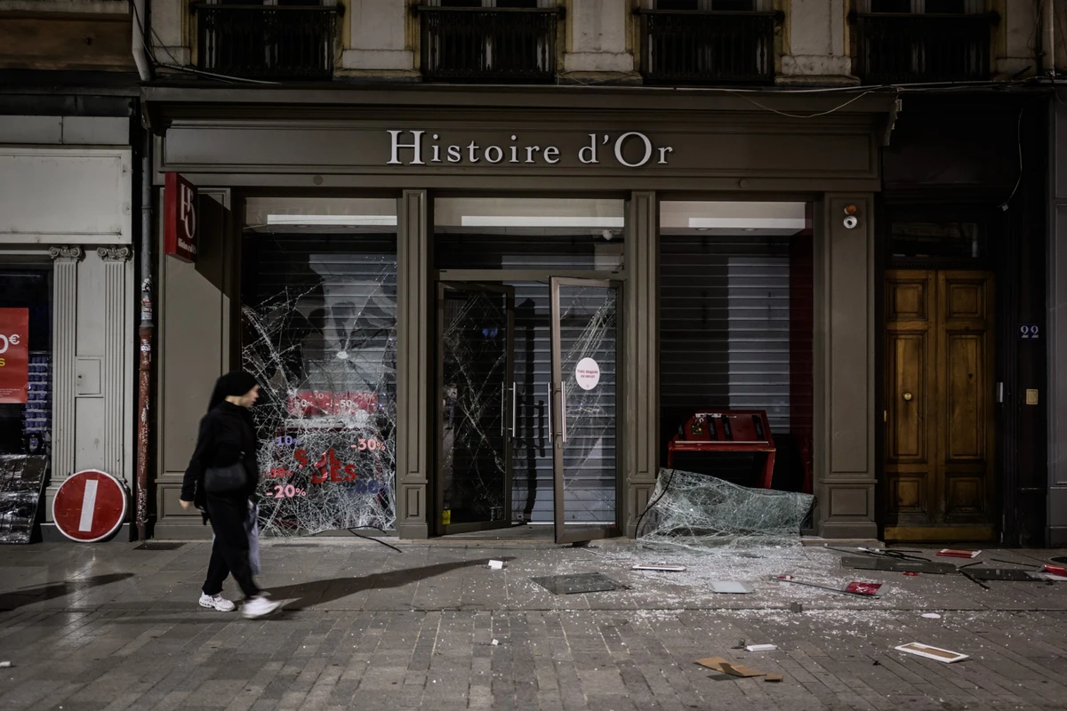 Pour les commerçants vandalisés, le soutien des assureurs ne fera pas tout
