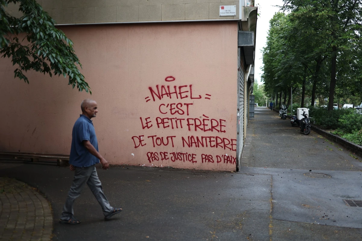 Emeutes: Le gouvernement prêt à une nouvelle nuit de violences, le jeune Nahel inhumé