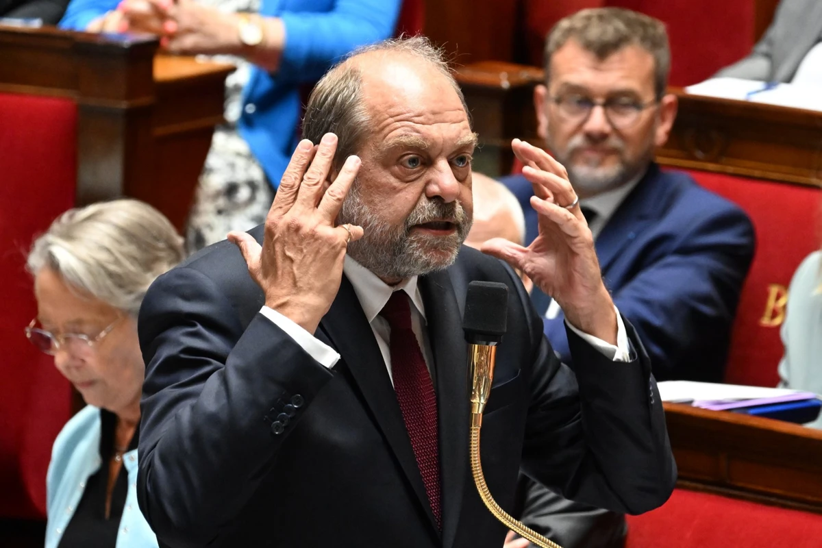 Conflits d'intérêts: début d'une audience cruciale en cassation pour Dupond-Moretti