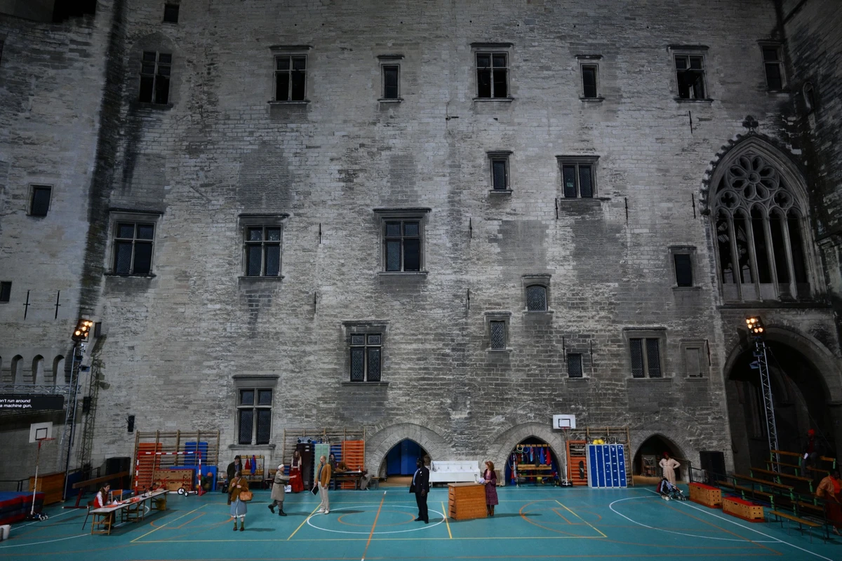 Le 77e Festival d'Avignon s'ouvre sur un hommage à Nahel