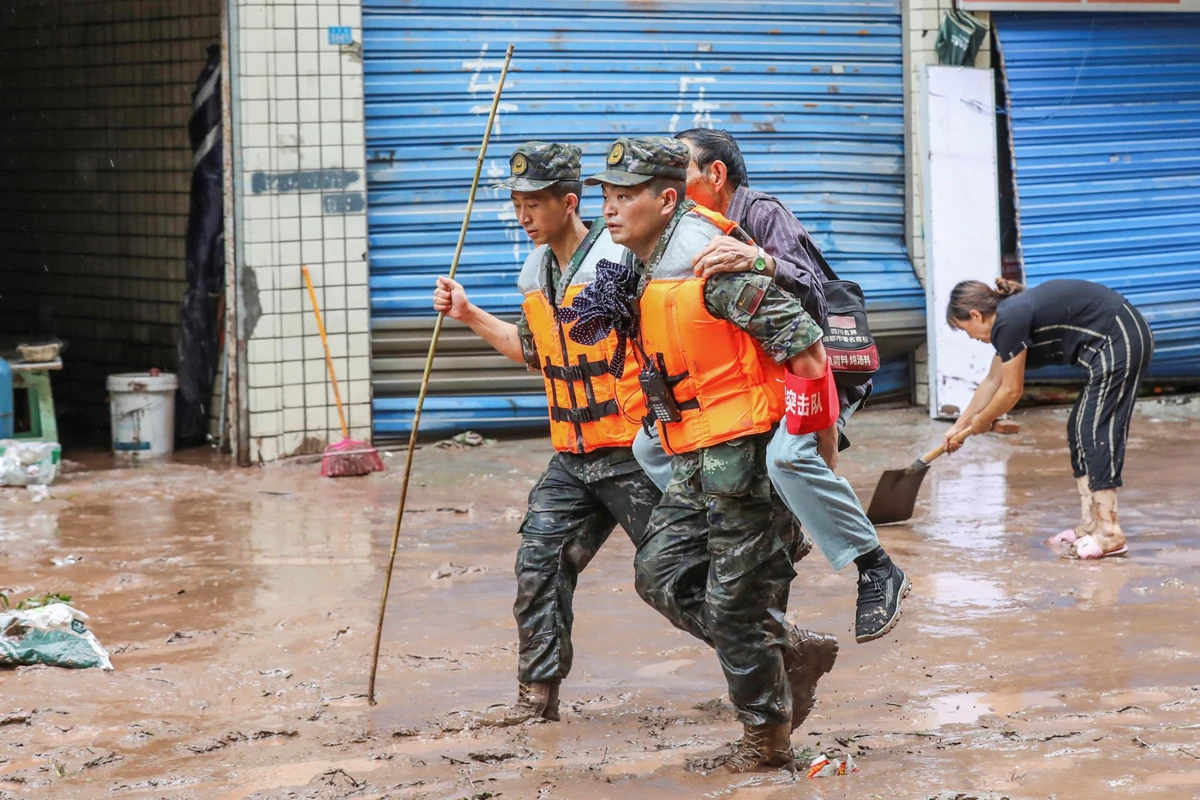 Des pluies torrentielles en Chine font au moins 15 morts