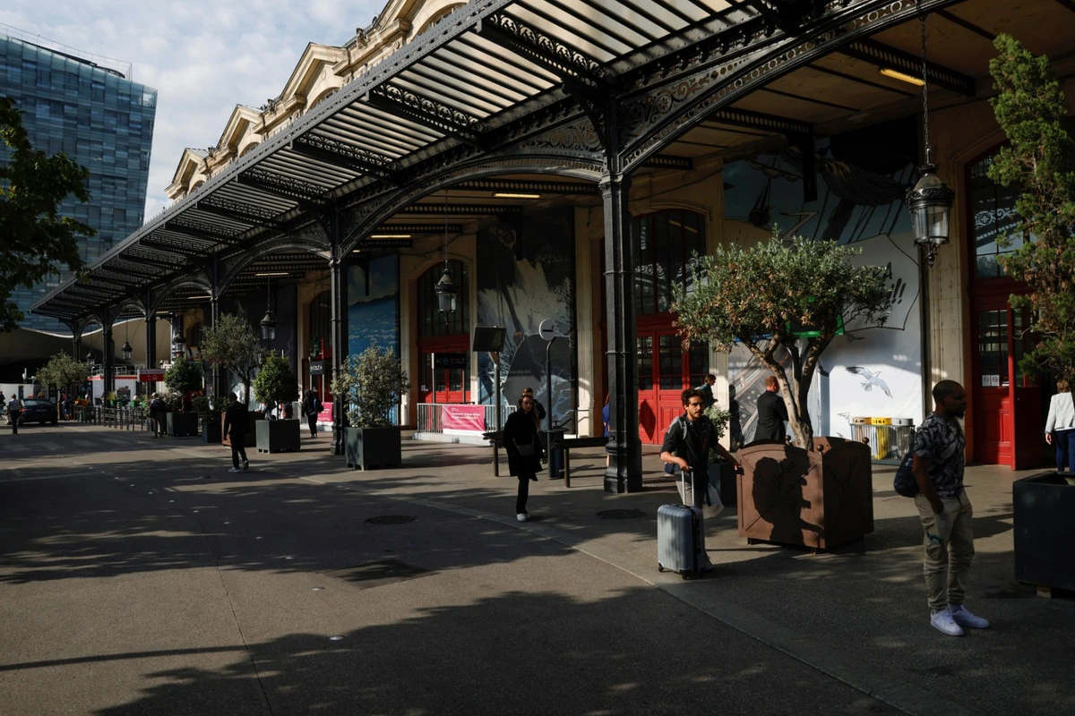 France: une fausse alerte provoque l'évacuation de la gare de Lille-Europe