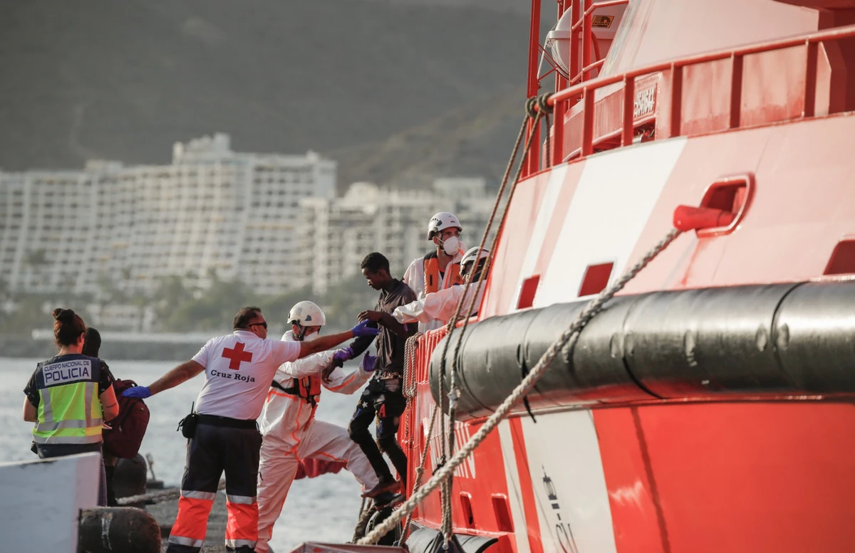 86 migrants secourus au large de l'archipel espagnol des Canaries