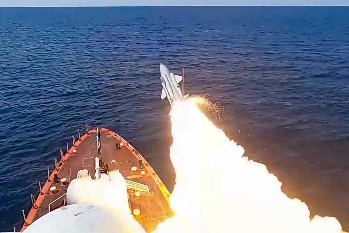 La Russie tire des missiles en mer Noire, l'ONU s'alarme du risque d'escalade