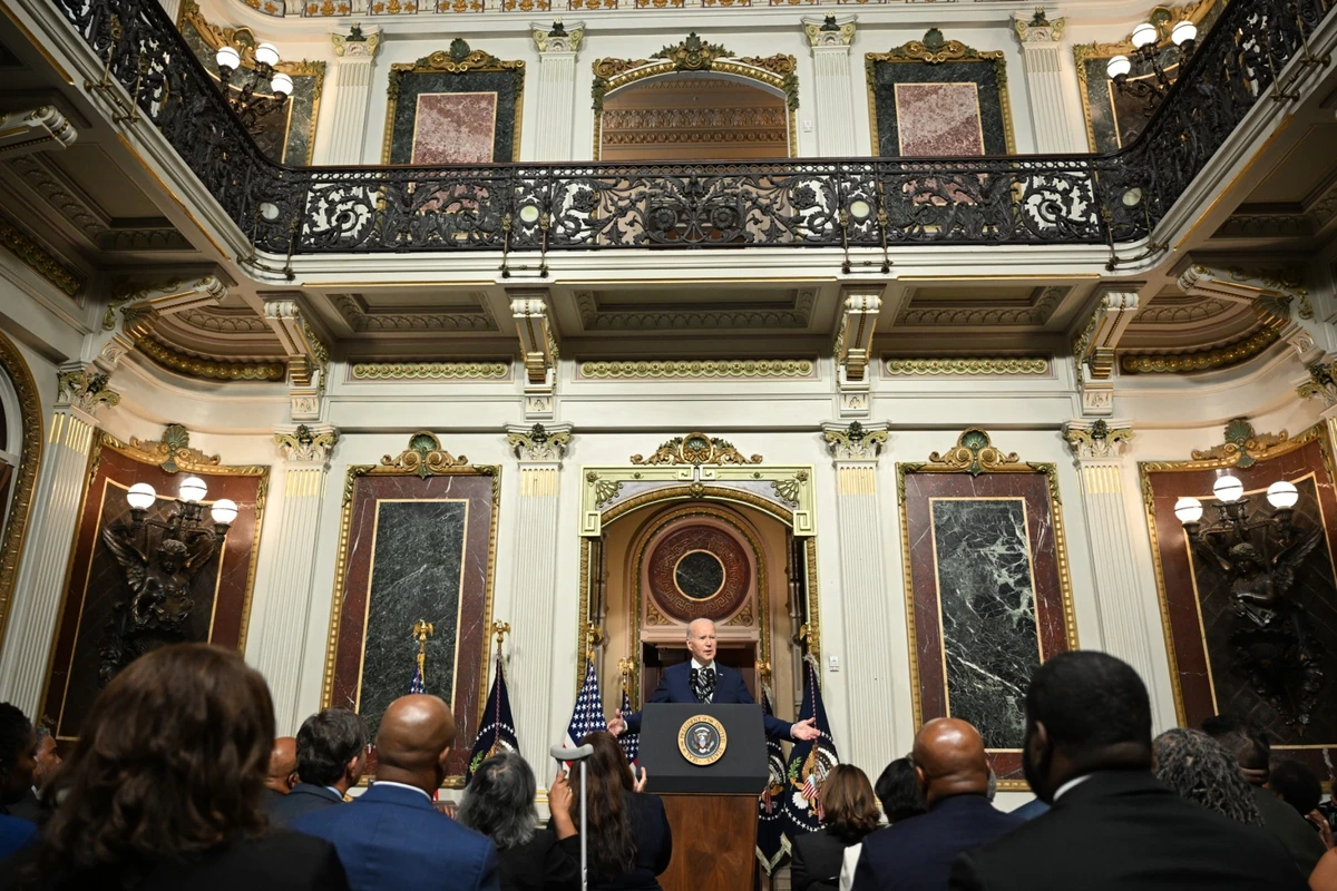 Biden crée un mémorial en l'honneur d'Emmett Till, un adolescent noir lynché