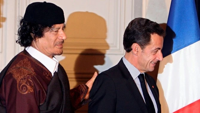 Un ancien agent secret français qualifie le renversement de Kadhafi d’erreur stratégique et «immorale»