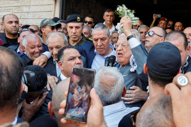 Le président palestinien promet de reconstruire le camp de Jénine