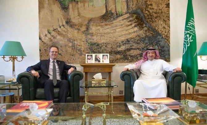 Le vice-ministre saoudien des Affaires étrangères reçoit le nouvel ambassadeur canadien