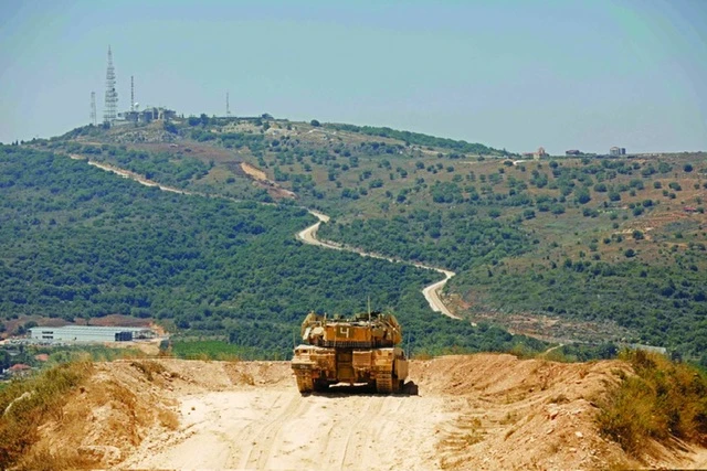 Hezbollah: Le commandant de l'ONU en contact avec des responsables libanais et israéliens