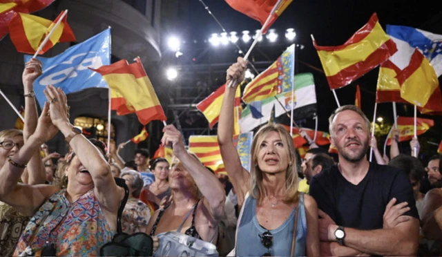 Sans majorité après les législatives, l'Espagne en plein casse-tête politique