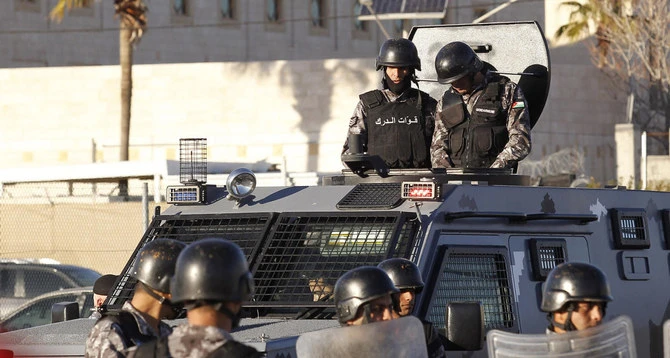 Trois hommes recherchés pour terrorisme tués par la police jordanienne