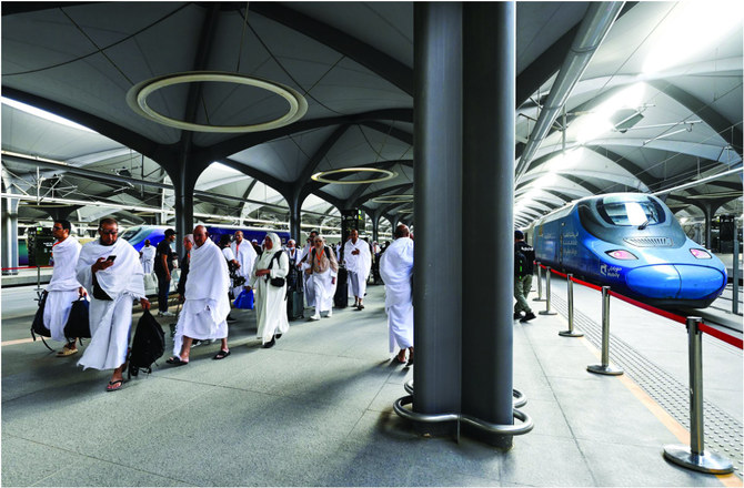 Les restrictions imposées en 2020 suite à la pandémie ont été entièrement levées, ce qui a poussé un très grand nombre de personnes à participer au Hajj cette année, créant des opportunités commerciales accrues pour les agences de voyages, les compagnies aériennes et l’industrie hôtelière dans le Royaume et dans la région du Golfe. (SPA)