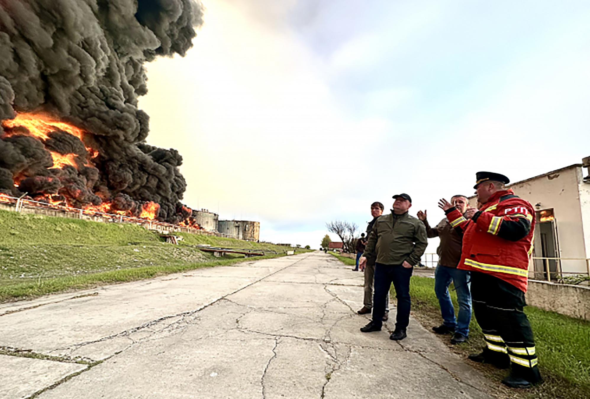 De nouvelles attaques ukrainiennes de drones déjouées près de la Crimée et de Moscou