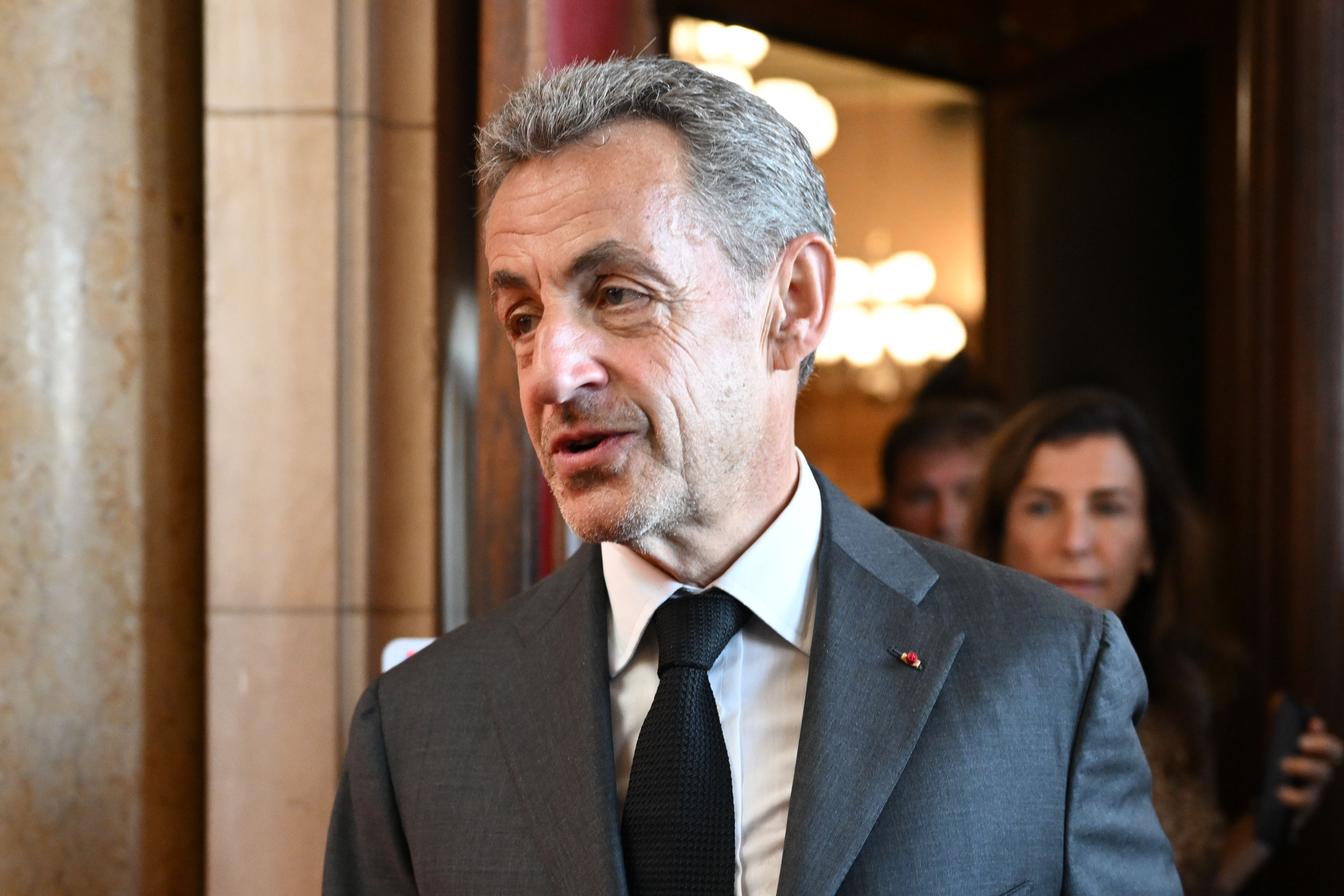 Tir nourri de critiques contre Sarkozy après ses propos sur l'Ukraine