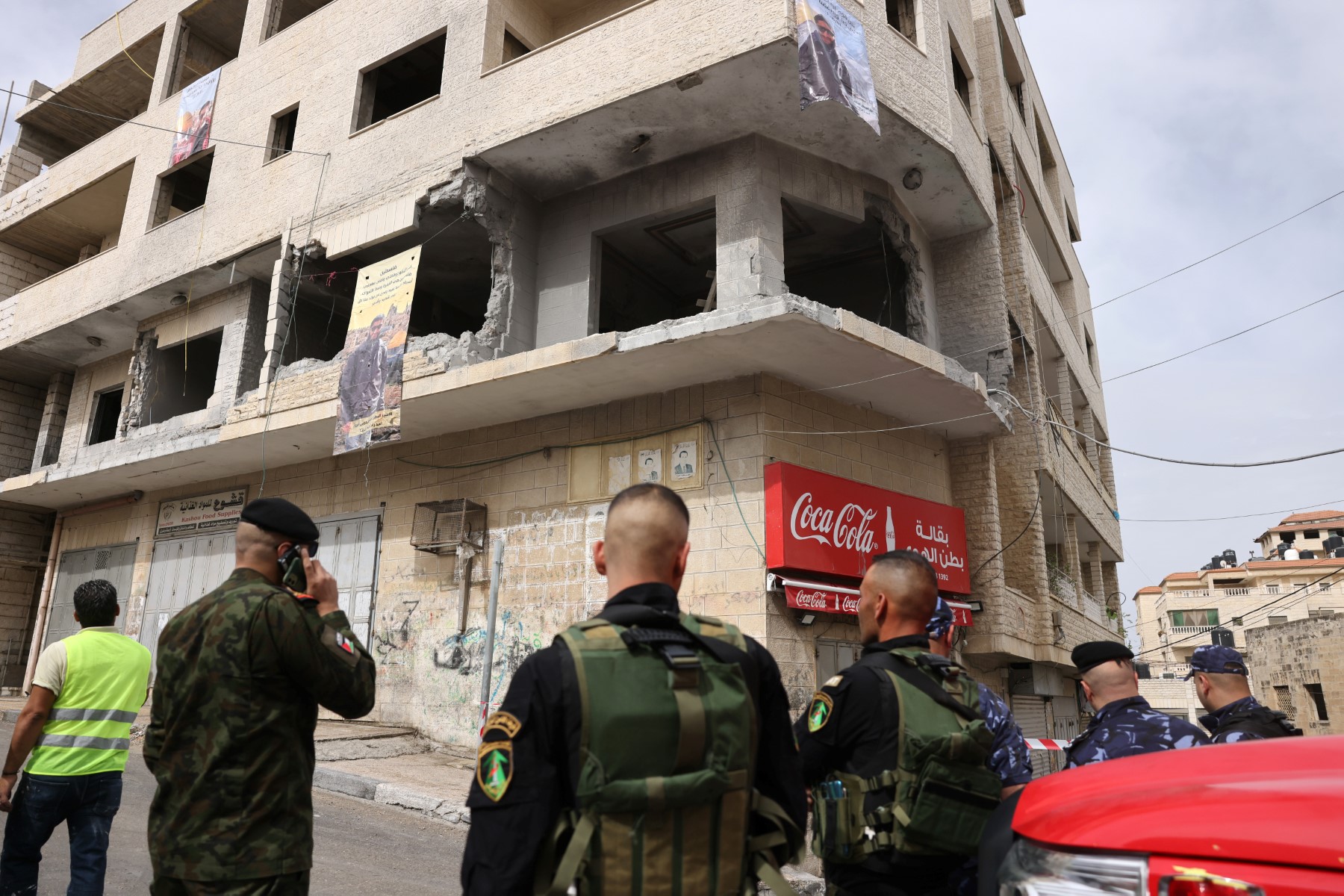 L'armée israélienne démolit la maison d'un assaillant palestinien présumé