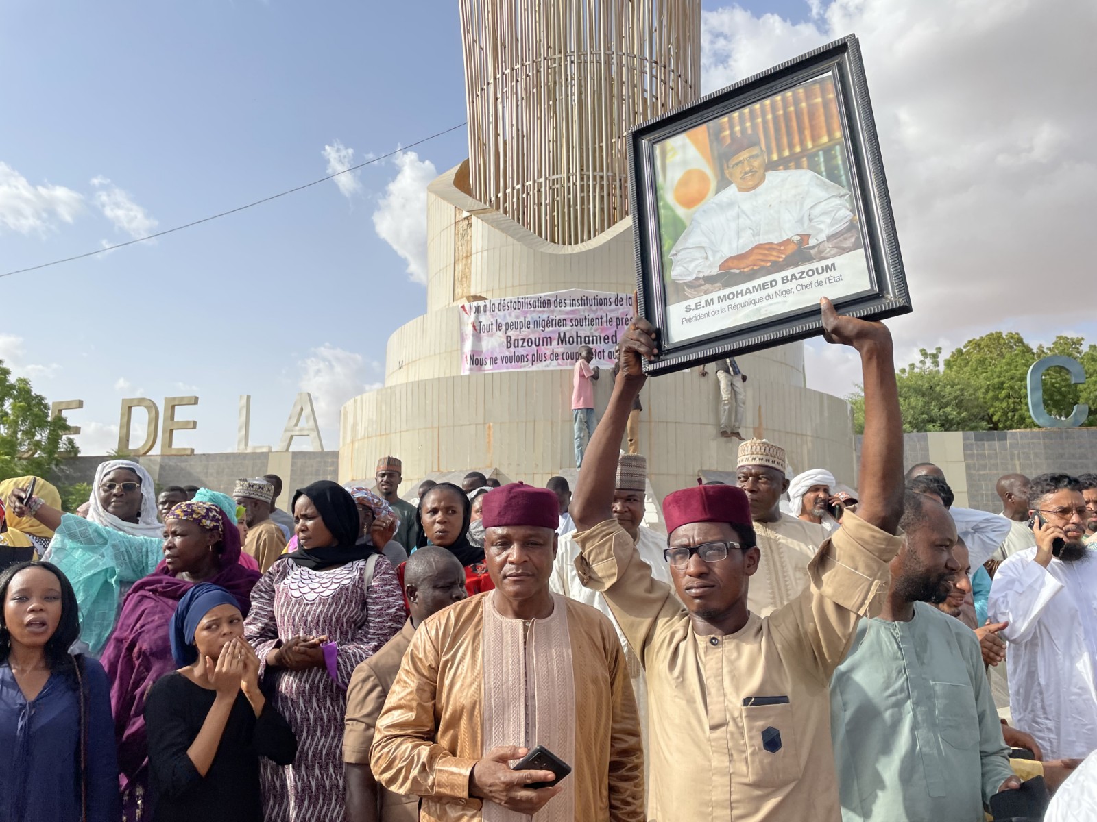 Faire plier les putschistes au Niger, la délicate ambition du Nigeria voisin