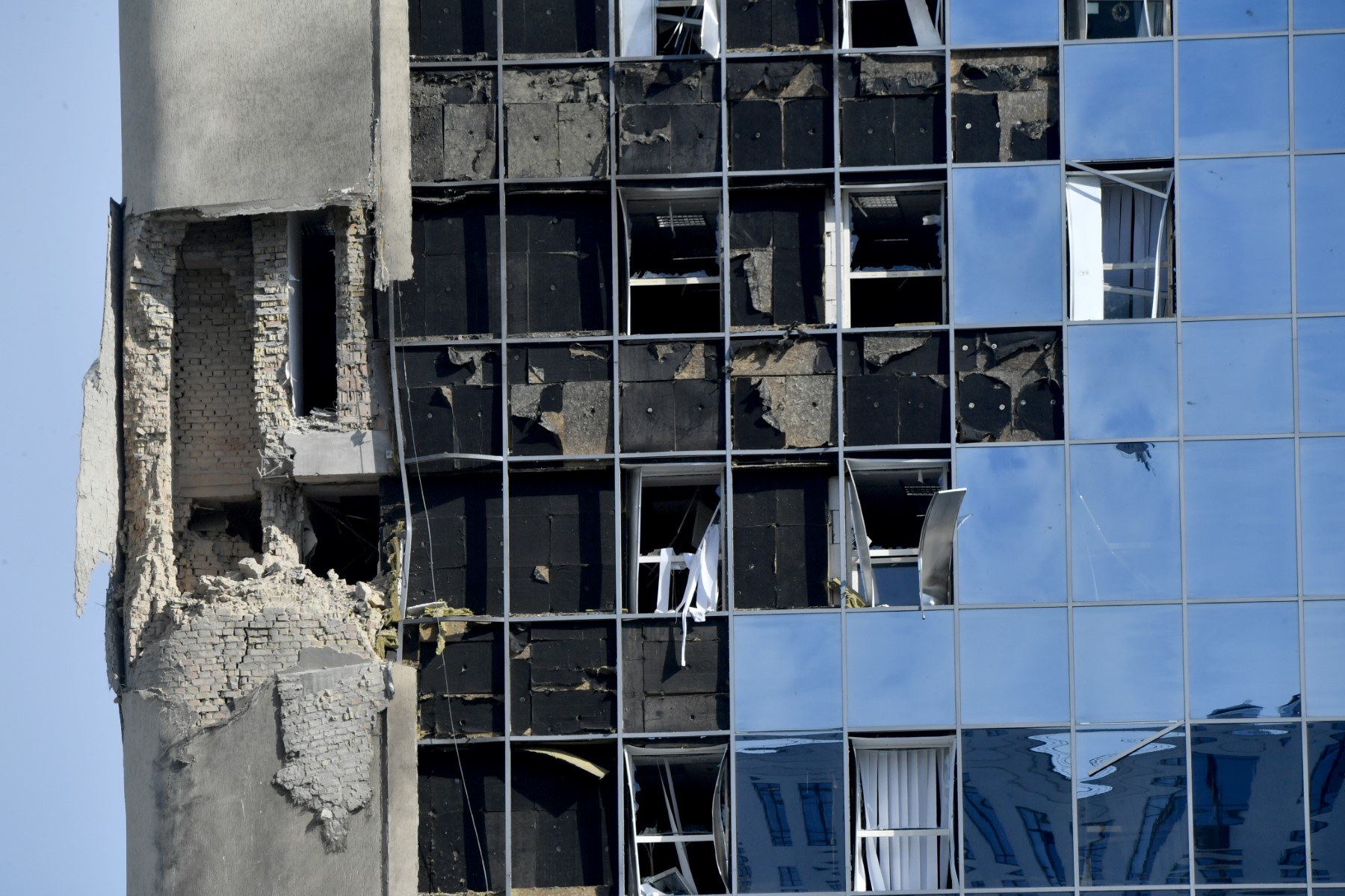 L'Ukraine dit avoir abattu environ 15 drones lancés sur Kiev