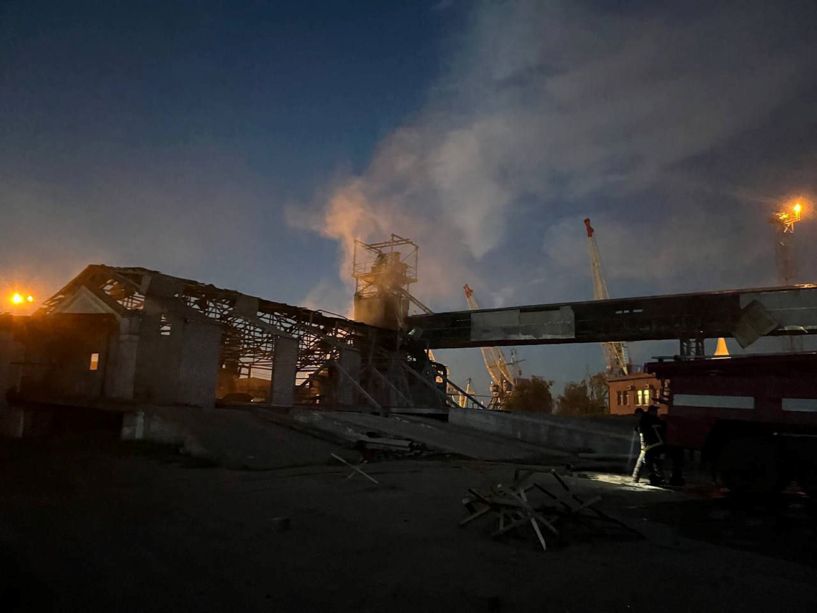 Ukraine: frappes russes dans la région d'Odessa, un village repris sur le front Sud, selon Kiev