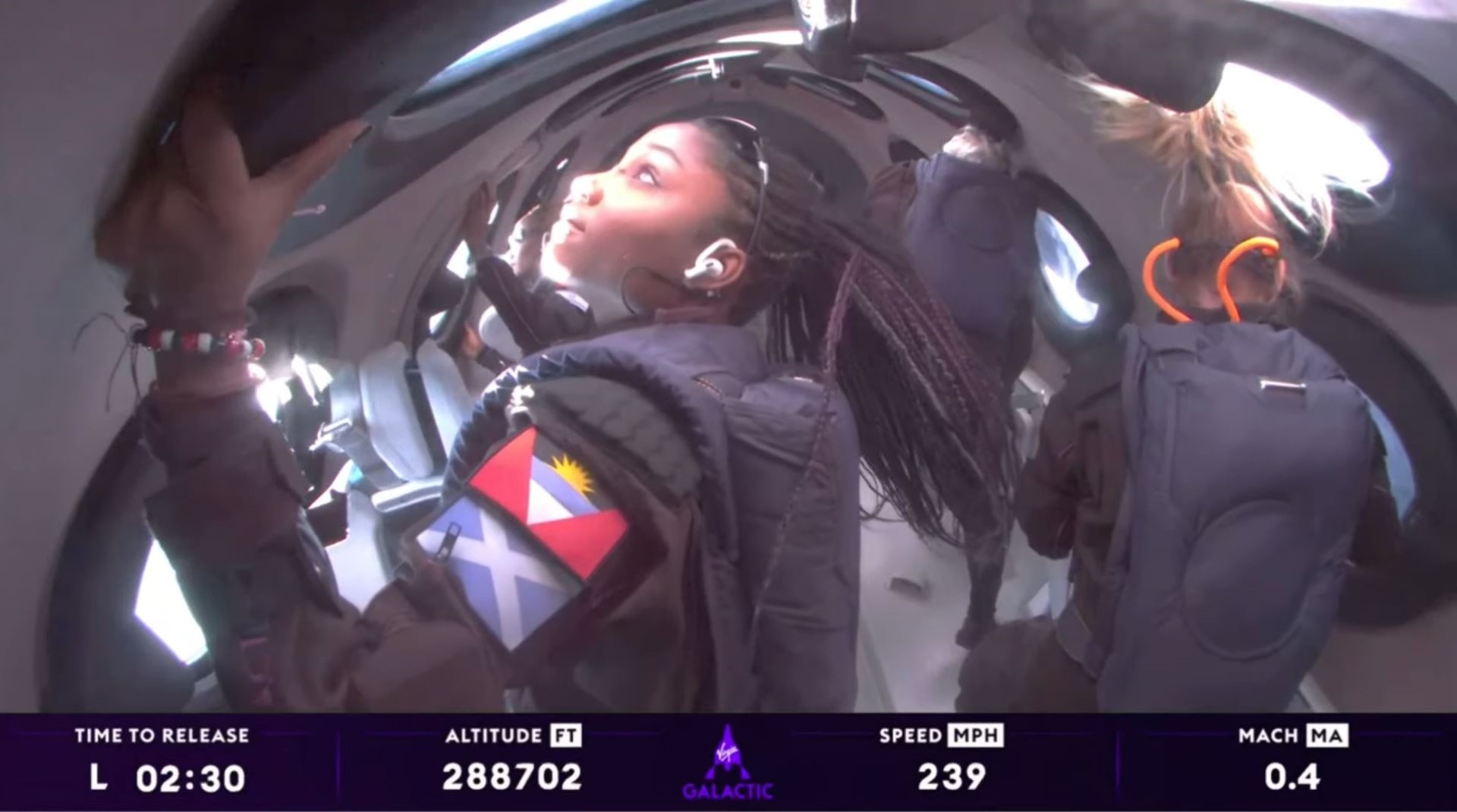 Virgin Galactic a emmené ses premiers touristes dans l'espace