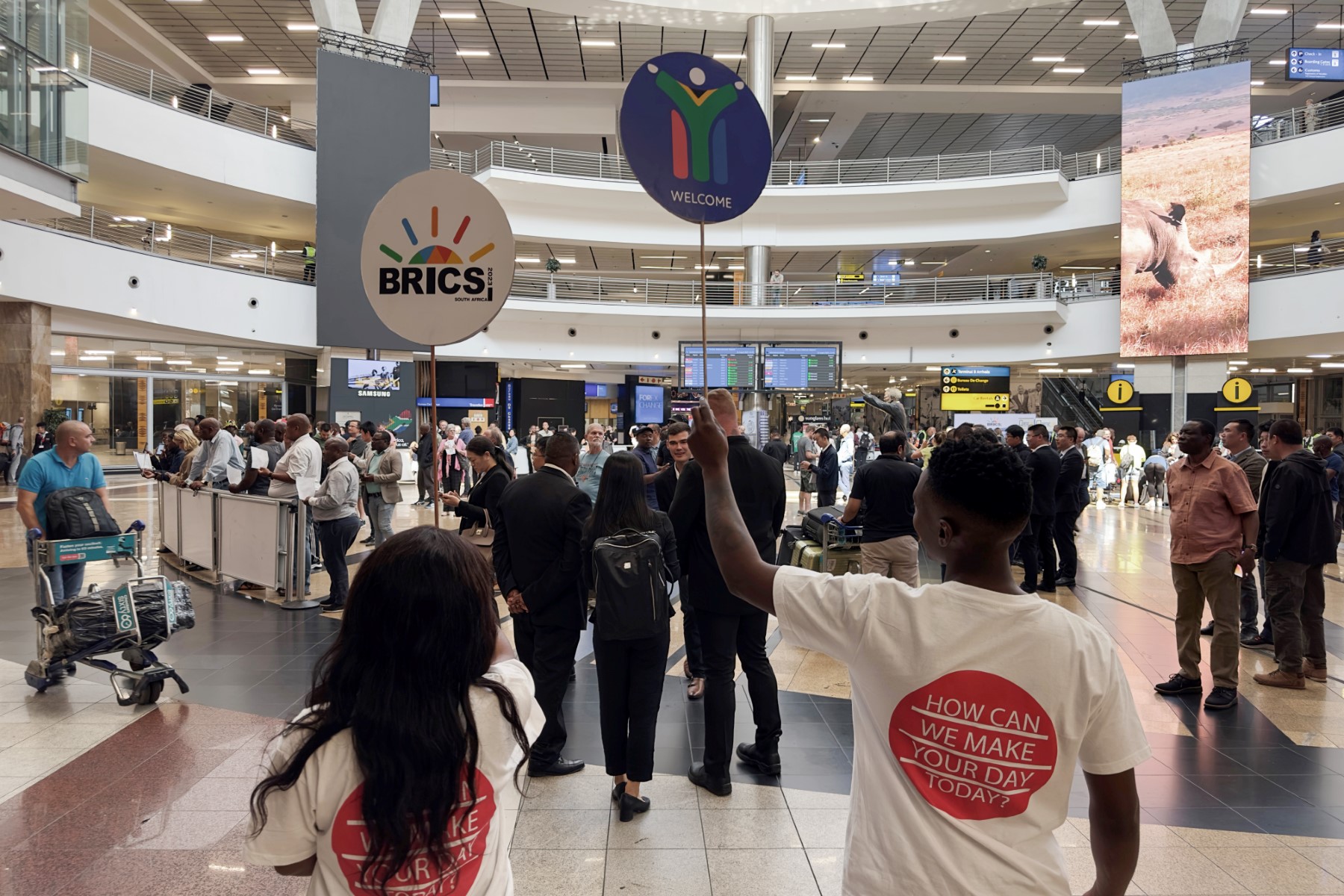 Xi Jinping s'envole pour le sommet des Brics en Afrique du Sud