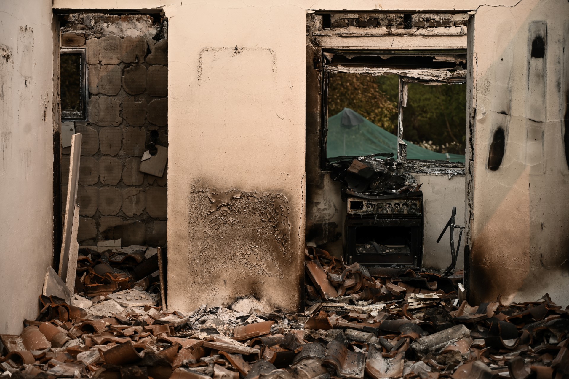 « Brûlez-les! »: en Grèce, les incendies suscitent la haine anti-migrants