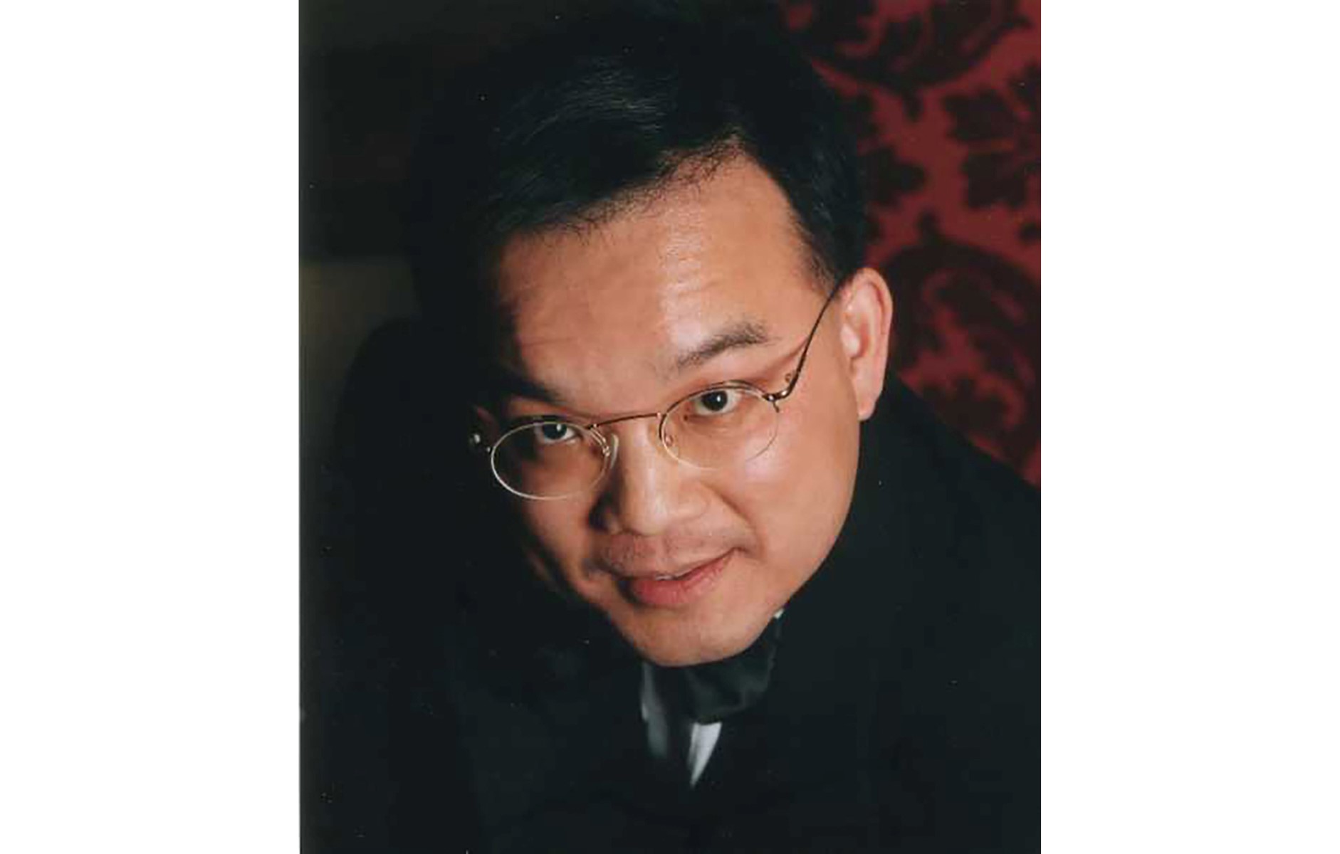 Cette image non datée de la police régionale de Peel au Canada montre le Canadien Kenneth Law, 57 ans, accusé d'avoir vendu une substance mortelle à des personnes du monde entier, la police canadienne affirmant qu'il a envoyé au moins 1 200 colis dans plus de 40 pays. (Photo fournie / Peel Regional Police / AFP)