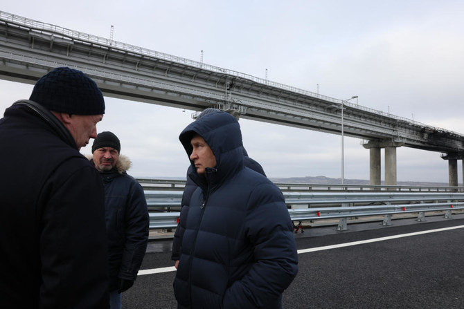 Deux attaques de missiles ukrainiennes déjouées au-dessus du pont de Crimée