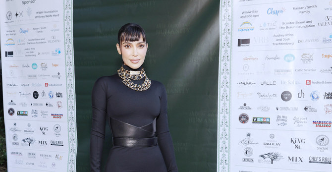 Kim Kardashian et Sabrina Sato font sensation dans des créations d’Alaïa