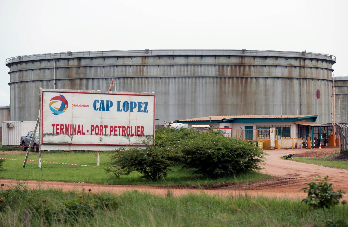 Pétrole, manganèse, produits agricoles: la présence économique française au Gabon