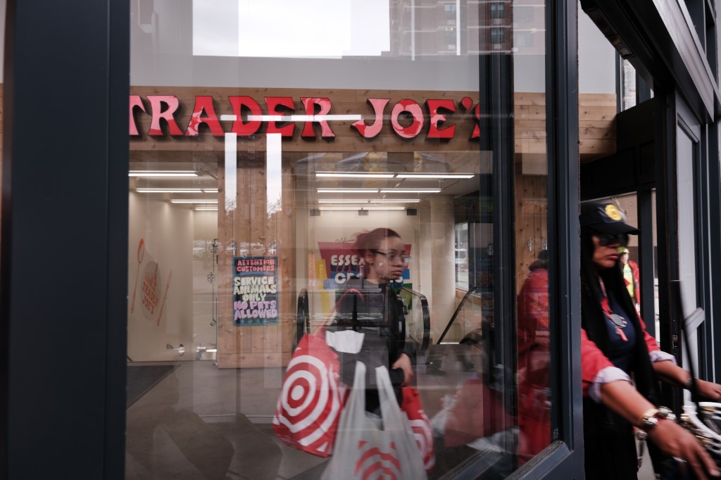 USA: le marché de l’emploi se détend un peu en juillet, pas assez face à l’inflation