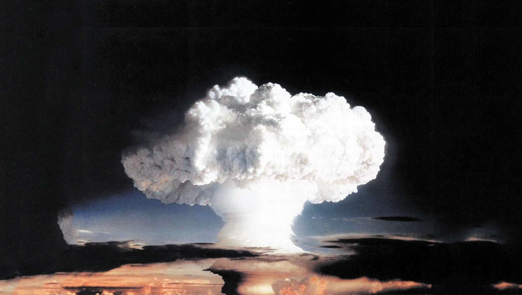 Essais nucléaires français au Sahara algérien: «Des crimes imprescriptibles engageant une responsabilité juridique»