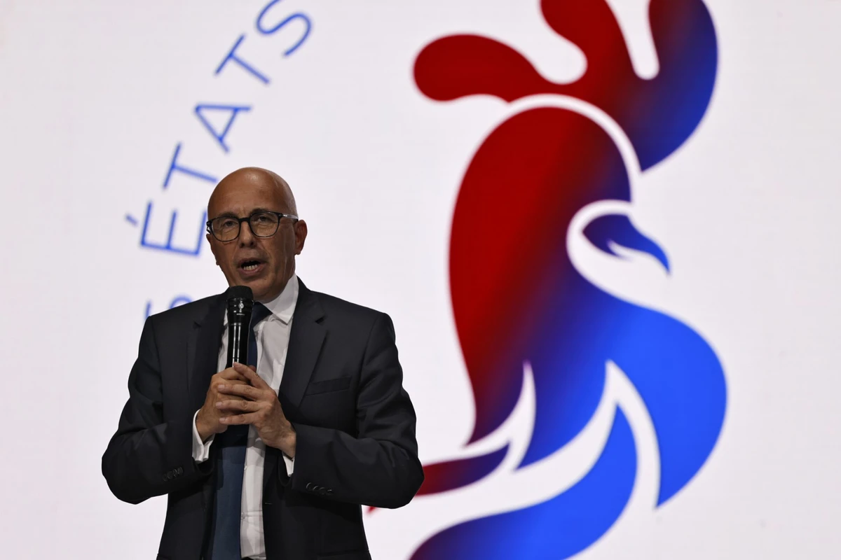Immigration: Ciotti déplore la «naïveté» de Macron