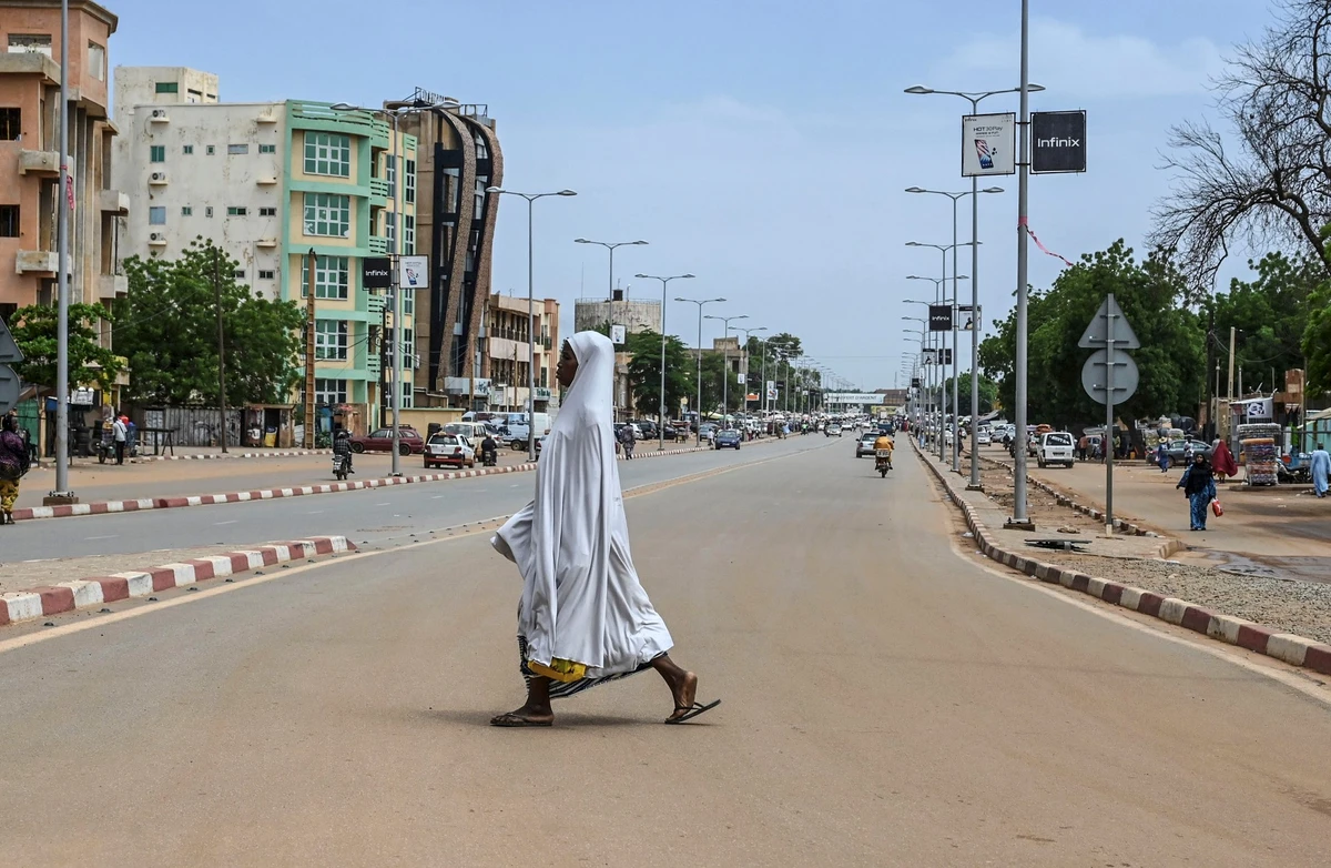 Niger: sommet ouest-africain crucial, le régime militaire forme un gouvernement