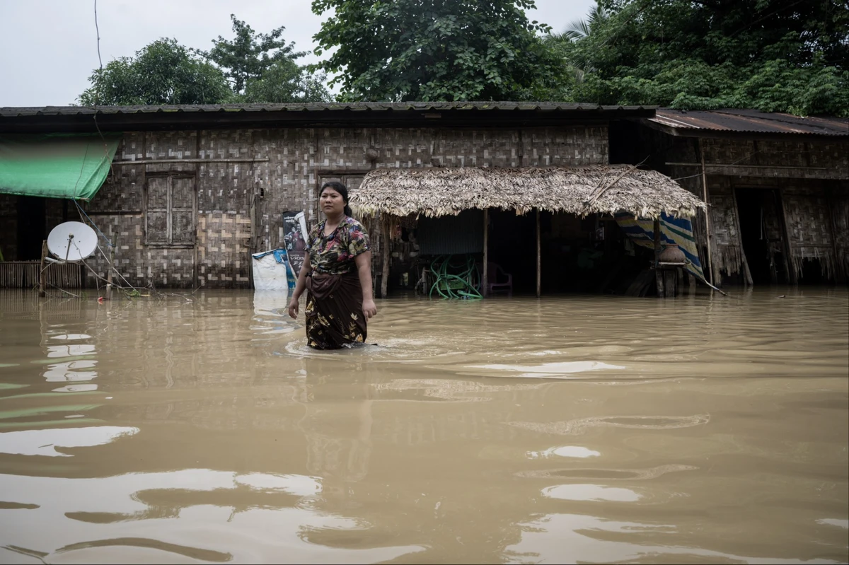 En Birmanie, la longue attente des 48 000 personnes évacuées après les inondations