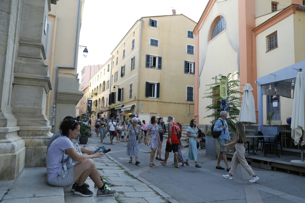 Tourisme en Corse: pas de désaffection mais des changements de consommation