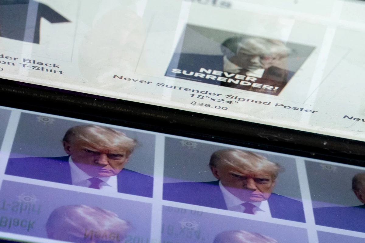 La campagne de Trump affirme avoir levé 7,1 millions de dollars depuis sa photo judiciaire