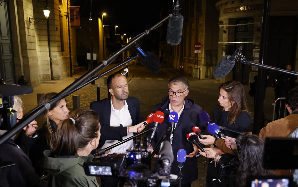 Douze heures de sommet entre Macron et les partis, la gauche «déçue», le RN sceptique