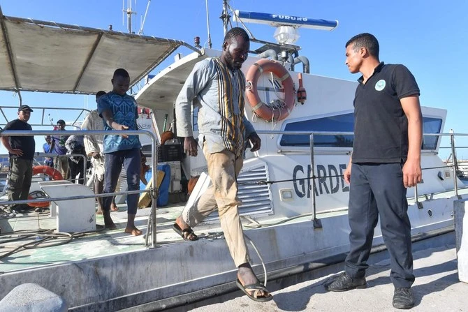 Accord entre Tunisie et Libye pour accueillir les migrants bloqués à la frontière