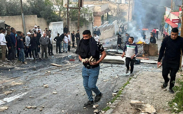 Un ancien chef de l'armée et espion israélien compare les actions de son pays en Cisjordanie à celles de l'Allemagne nazie