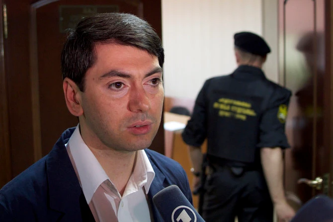 Russie : arrestation d'un responsable d'une importante ONG de surveillance électorale