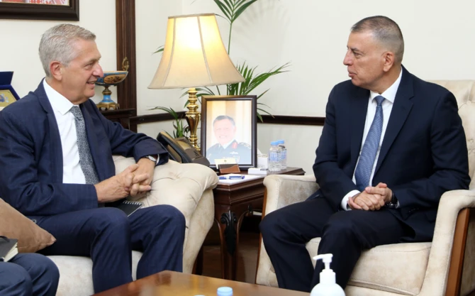 Un ministre exhorte le HCR à fournir une aide d'urgence aux déplacés en Jordanie