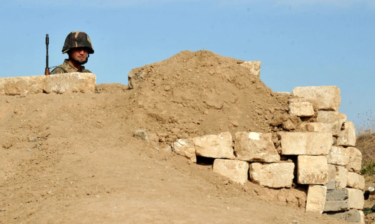 Dans le conflit du Haut-Karabakh, une désescalade trop lente