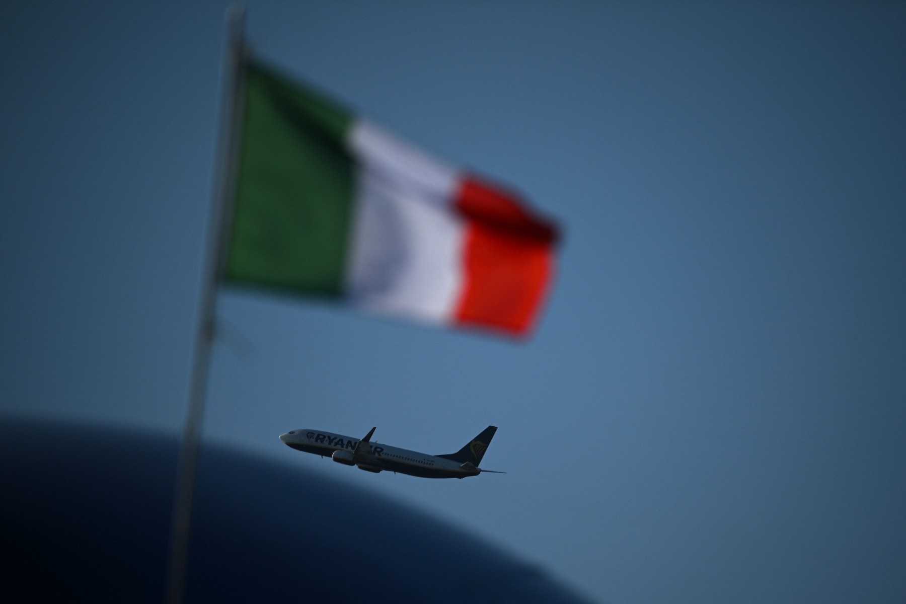Ryanair refuse de se plier au décret italien sur le plafonnement des prix des vols