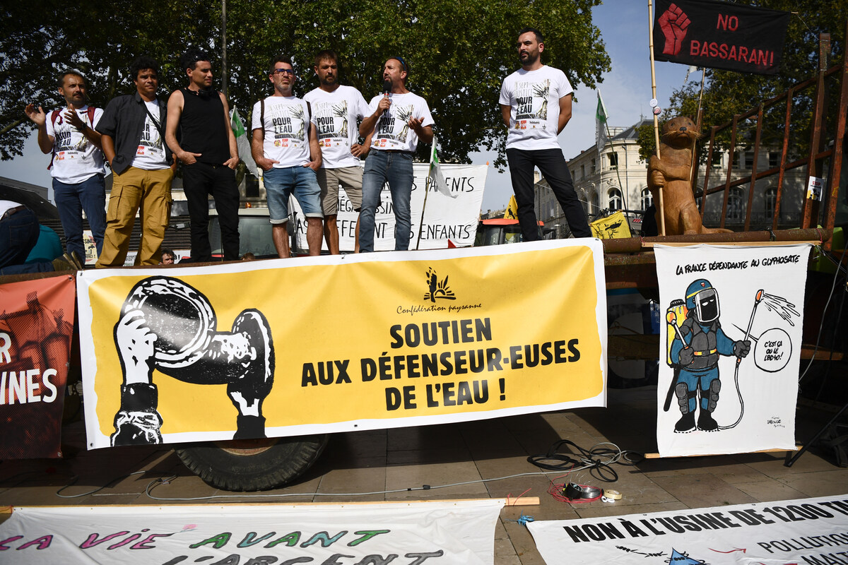 Sainte-Soline: Procès des organisateurs des manifestations interdites