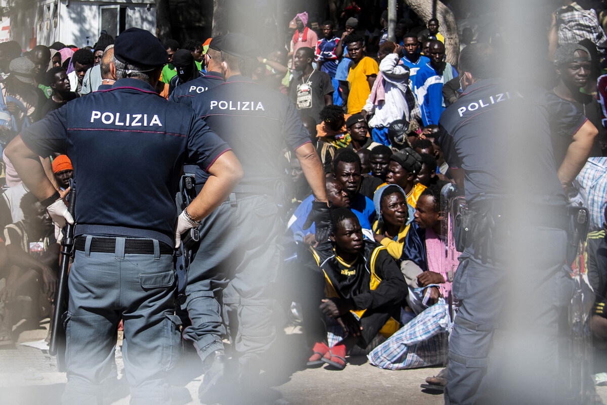 Migration: Les traversées en Méditerranée centrale ont presque doublé selon Frontex