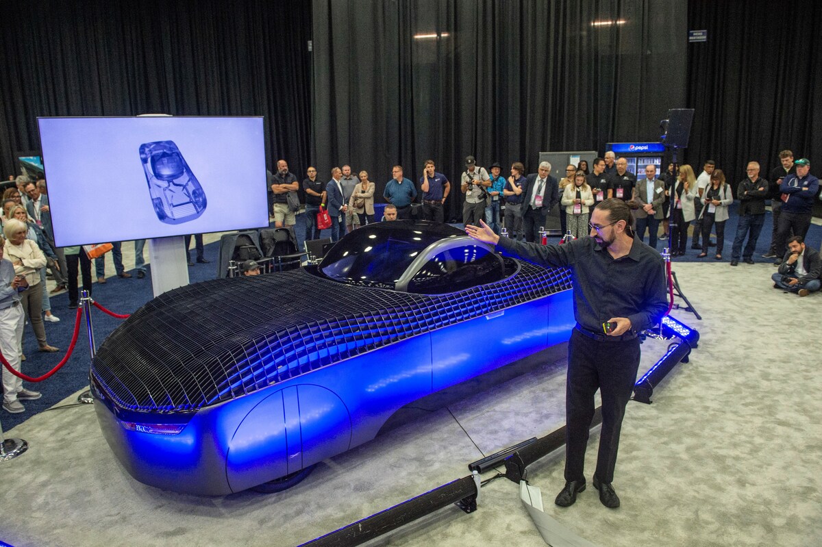 Le salon auto de Détroit a ouvert, les nouveautés éclipsées par la menace d'une grève